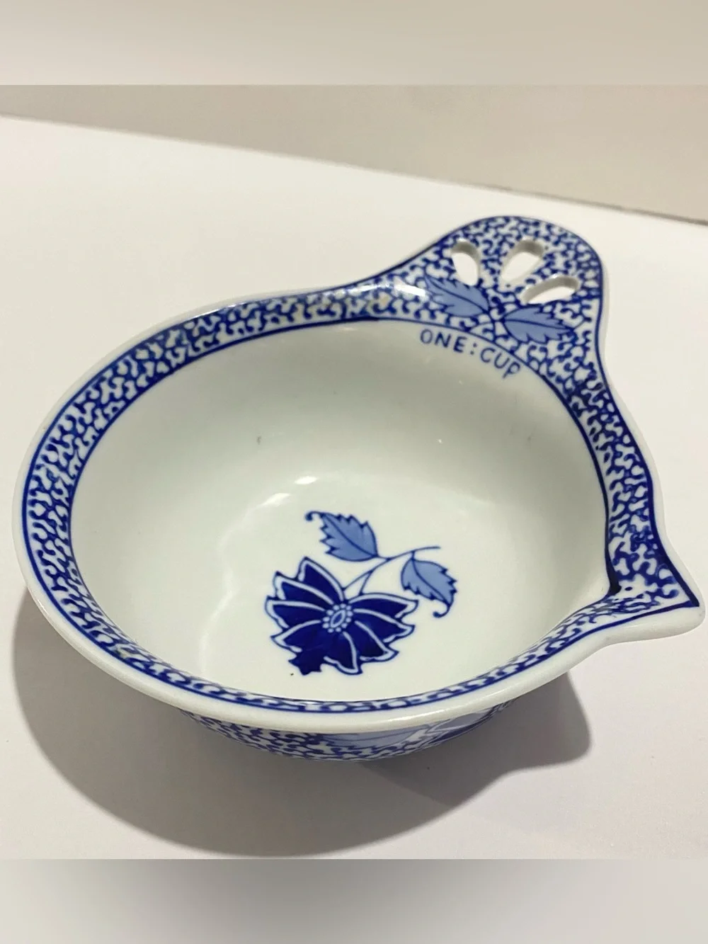Pier 1 Blue White Porcelain Nesting Measuring Cups Handpainted Set of 4 Floral